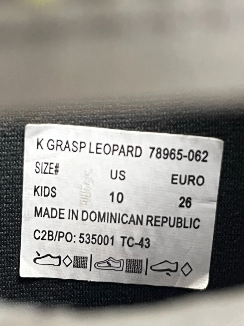 BOGS K Grasp Leopard Waterproof Boots Kids 10, Gray Multicolor 8” tall